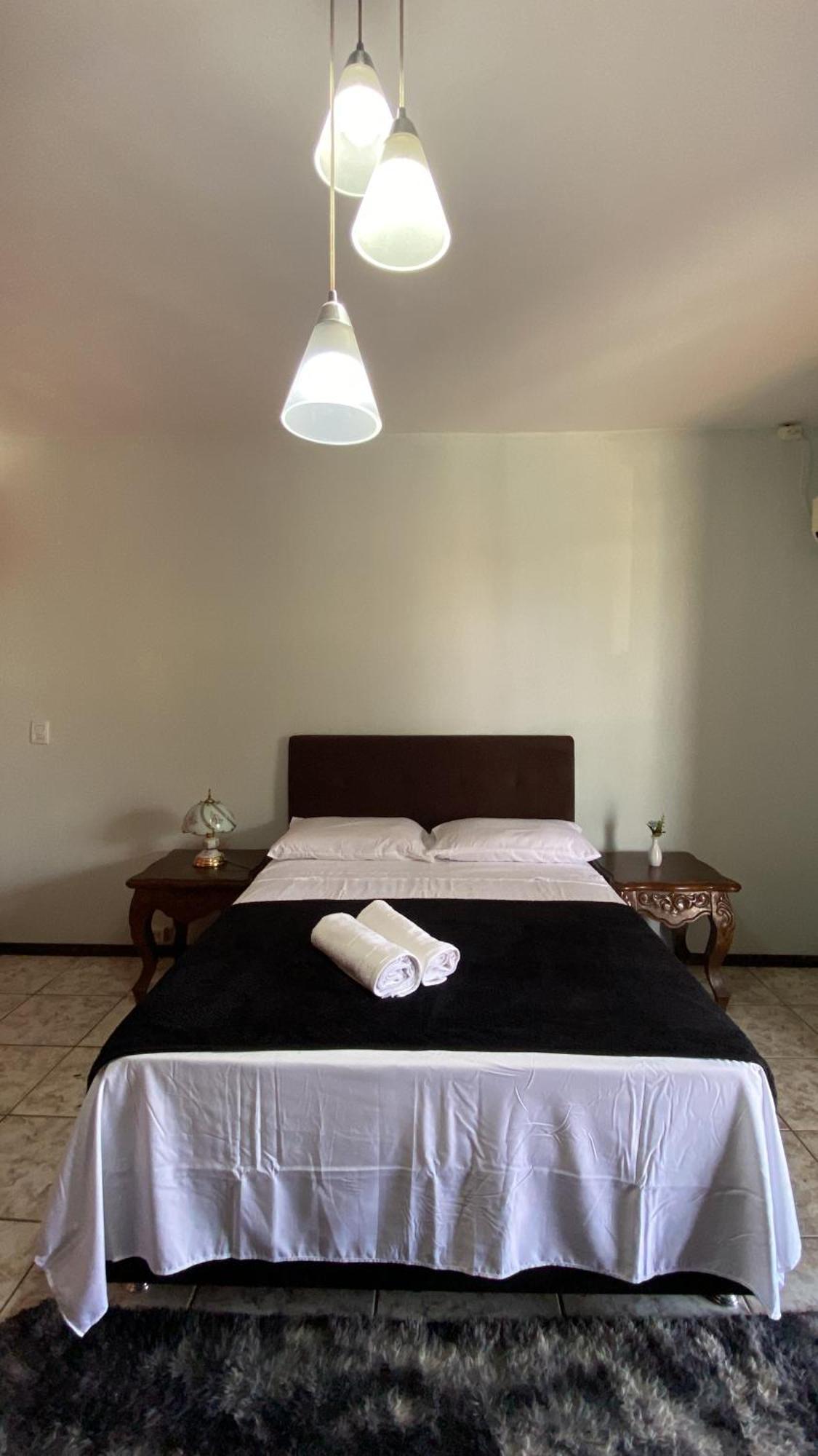 Triana Guest House فوز دو إيغواسو المظهر الخارجي الصورة