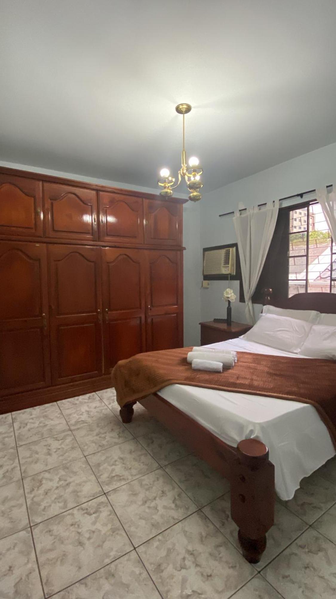 Triana Guest House فوز دو إيغواسو المظهر الخارجي الصورة